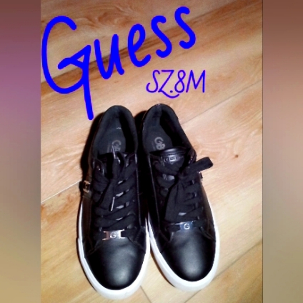 EUC G by GUESS Black Sneakers SZ.8M
